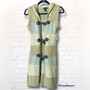 Strawberry sleeveless sweater